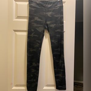 Athleta black camo leggings